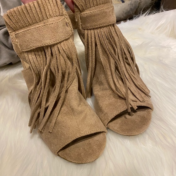 Coconuts - Picture 2 of 4